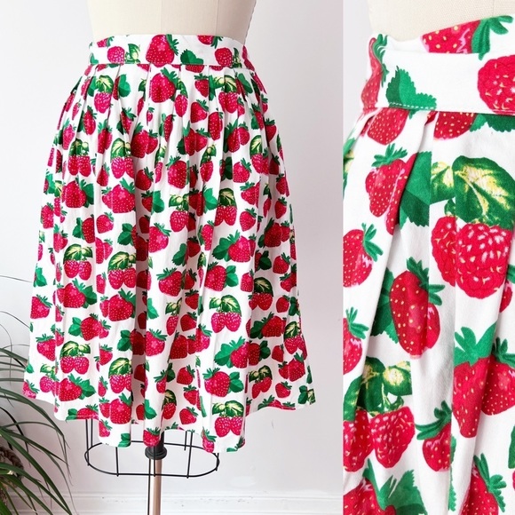 Grace Karin Dresses & Skirts - Grace Karin Strawberry & Raspberry Print Skirt Summer Picnic Novelty
